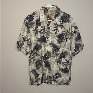 Quiksilver Men's Black and White Floral Hawaiian Shirt - XL - B12